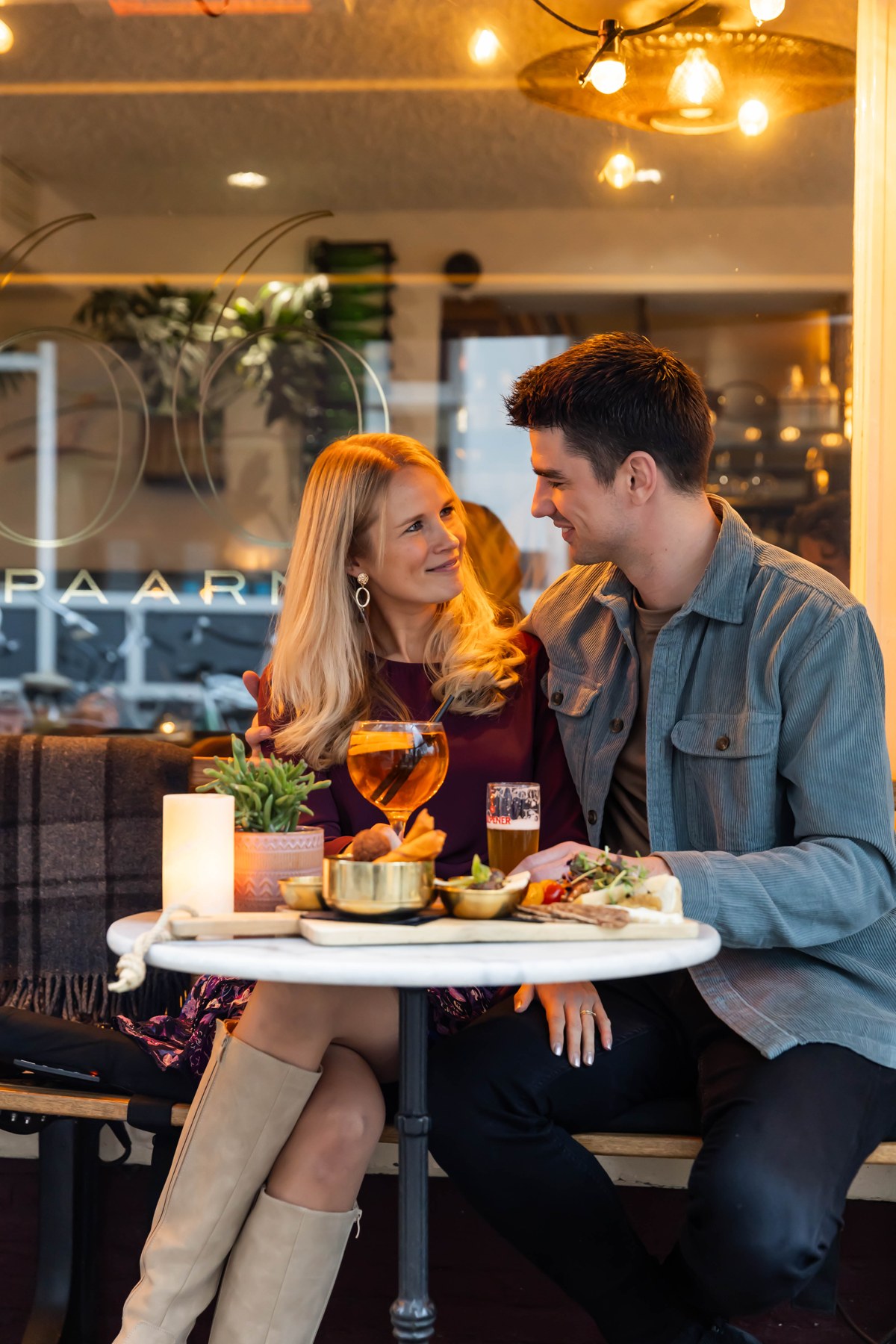 Samen genieten van drankjes en eten bij Spaarne 66